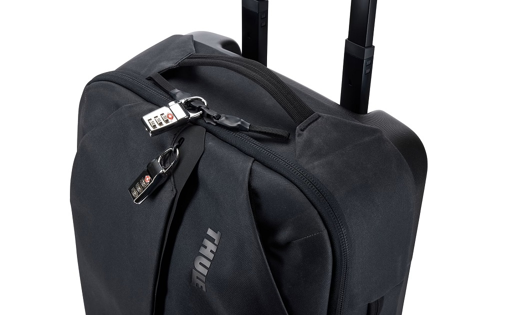 Thule Aion putna torba s kotačima za unos ručne prtljage u zrakoplov crna