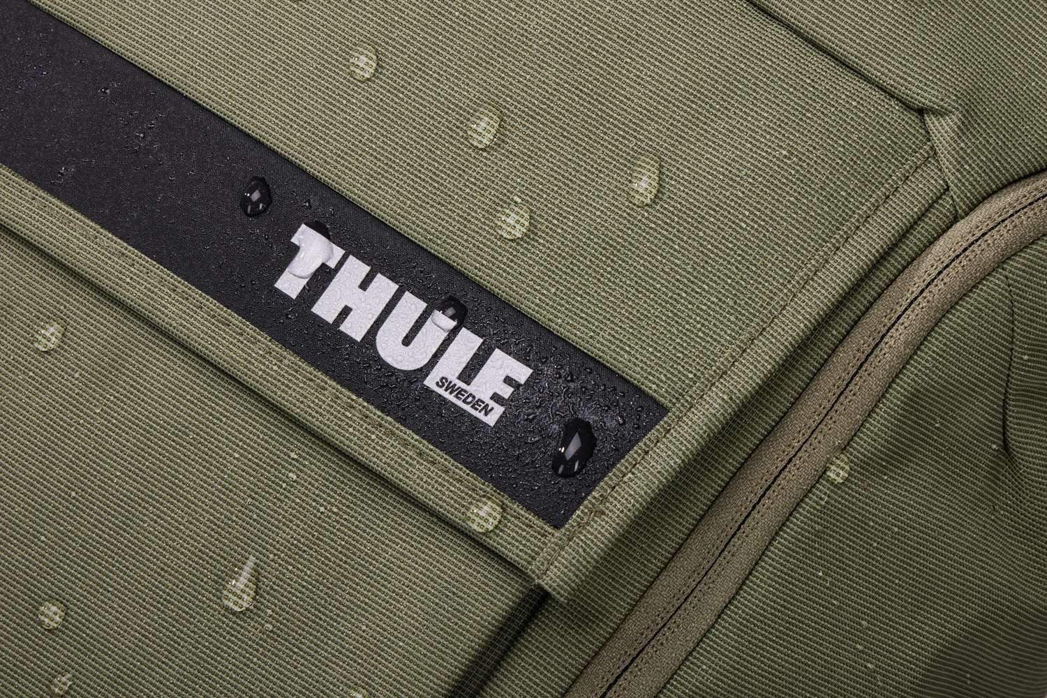 Thule Paramount ruksak za prijenosno računalo 24 L zelene boje