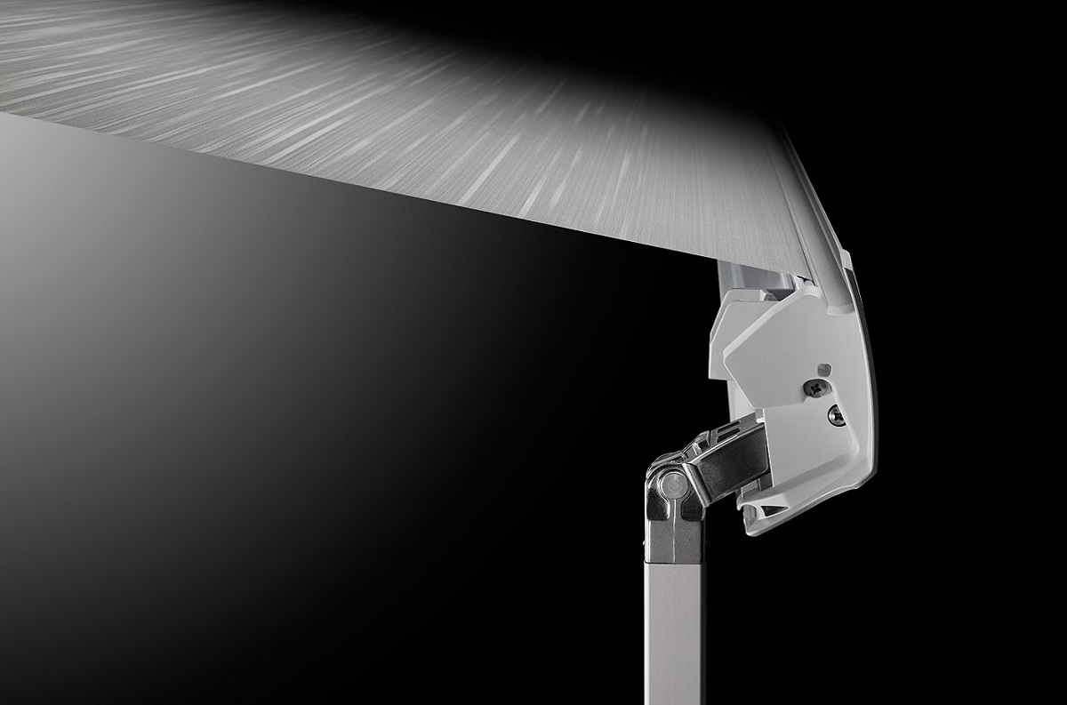 Thule Omnistor 5200 crna tenda za vozila 4 x 2,5m