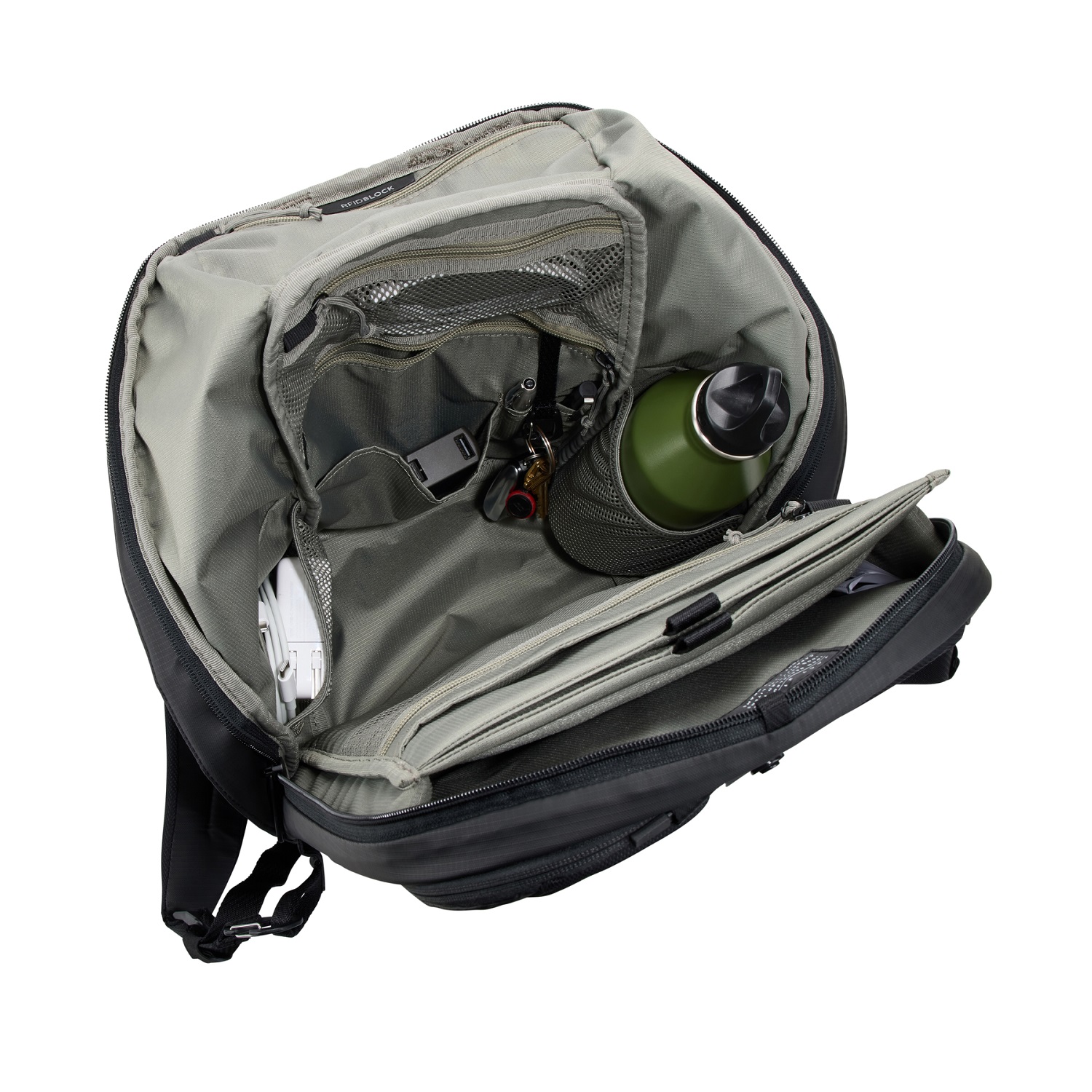 Thule Tact ruksak 21L crni