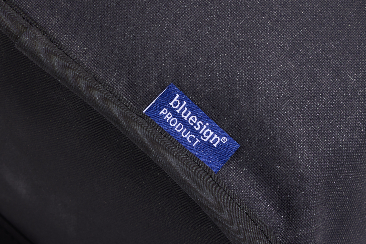 Thule Aion toaletna torbica crna