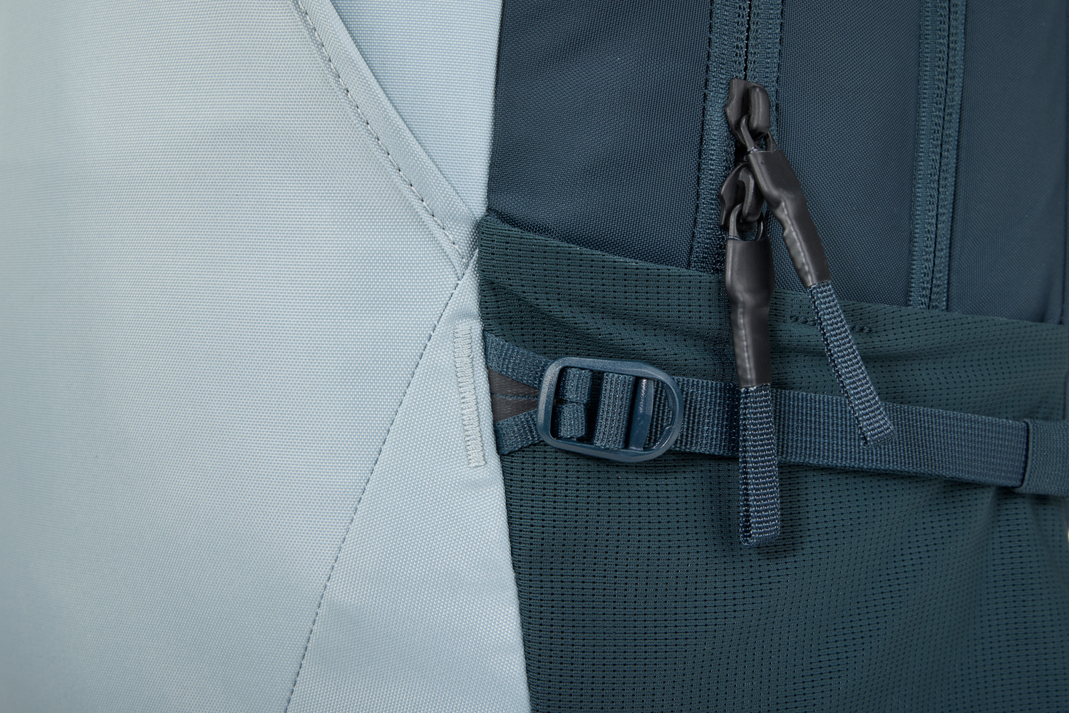 Thule EnRoute ruksak 23L plavi NOVO