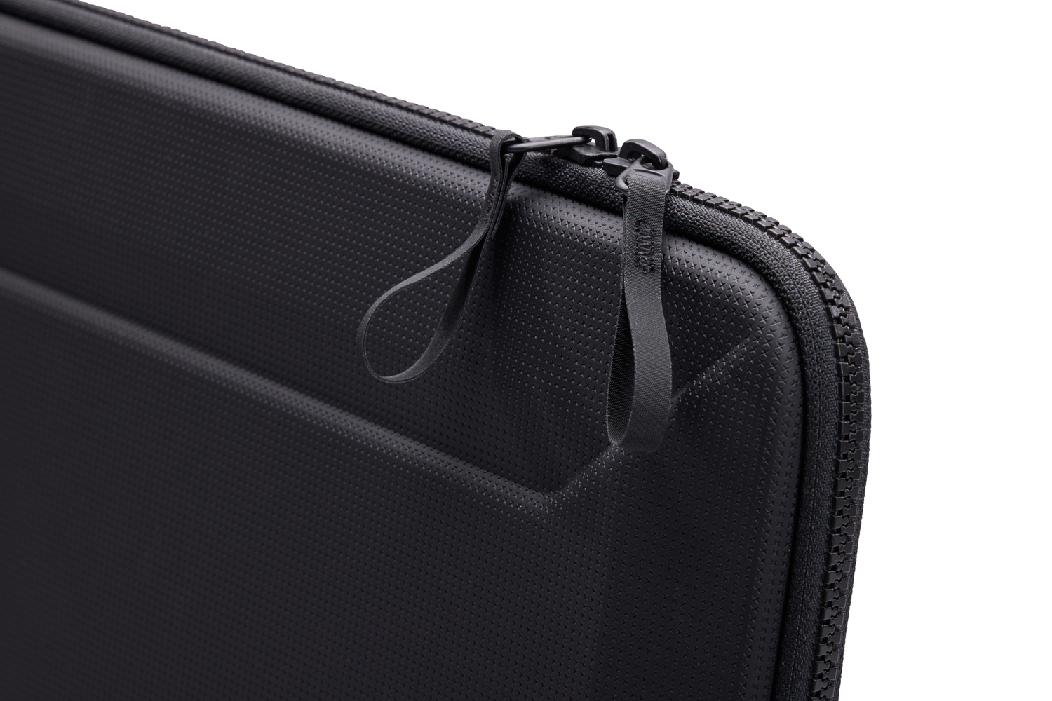 Thule Gauntlet navlaka za MacBook® Pro 14" crna