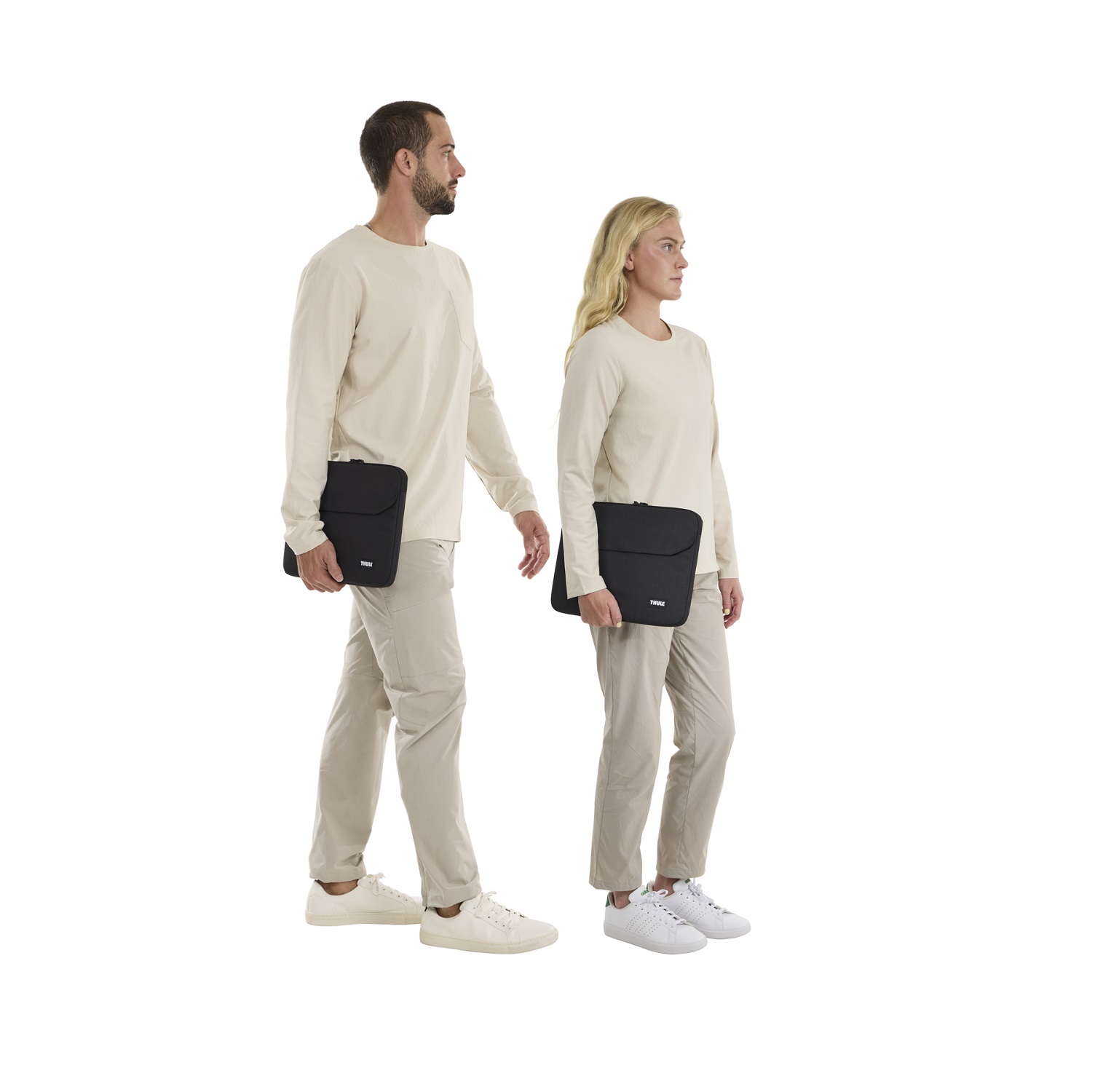 Thule Lithos navlaka MacBook Air 15'' crna