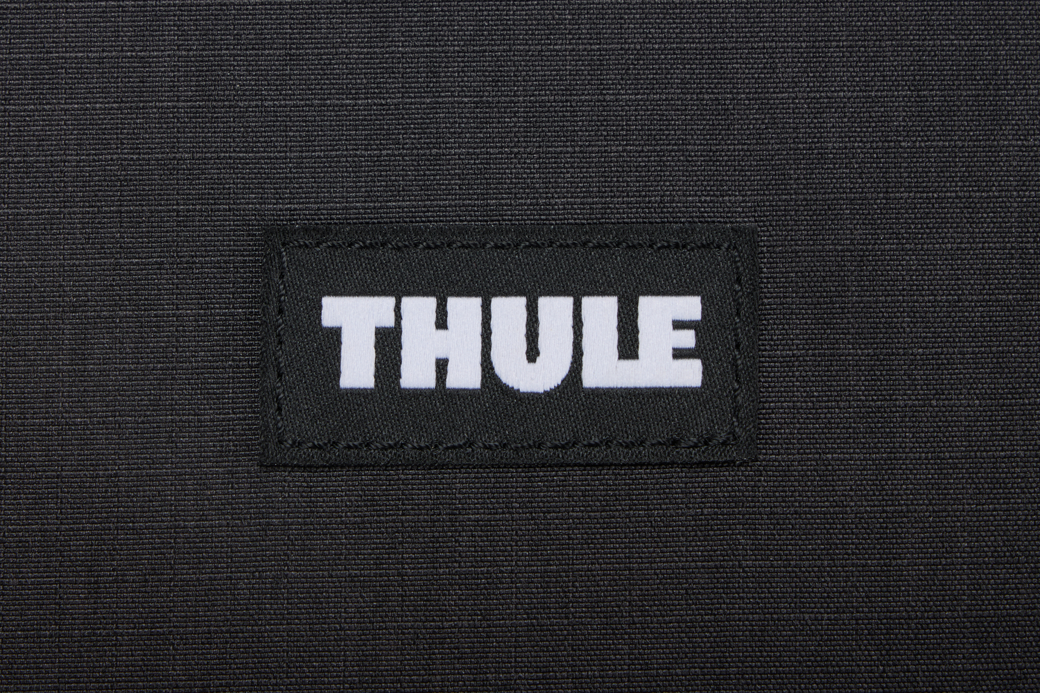 Thule Lithos navlaka MacBook Air 15'' crna