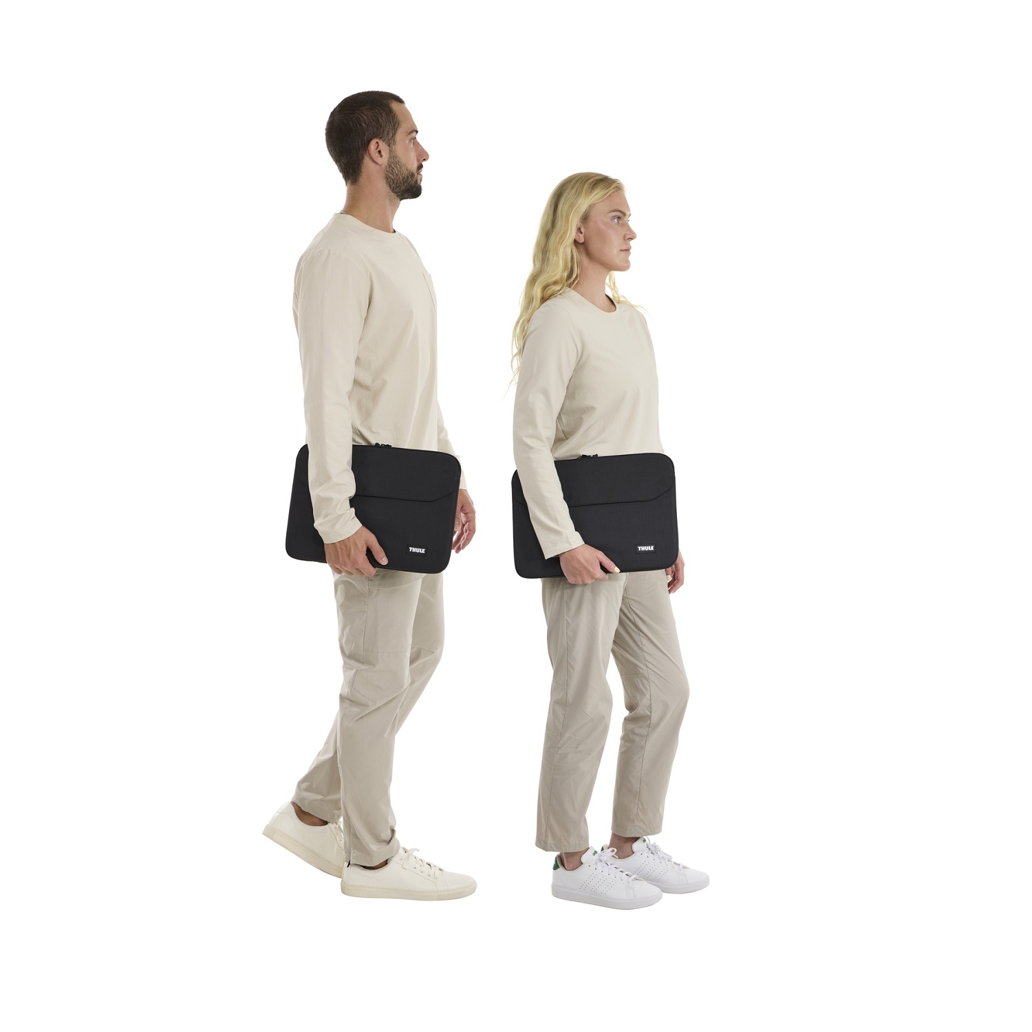 Thule Lithos navlaka za MacBook Pro 16'' crna