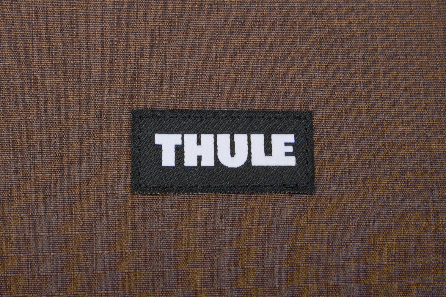 Thule Lithos navlaka za MacBook Pro 16'' smeđa