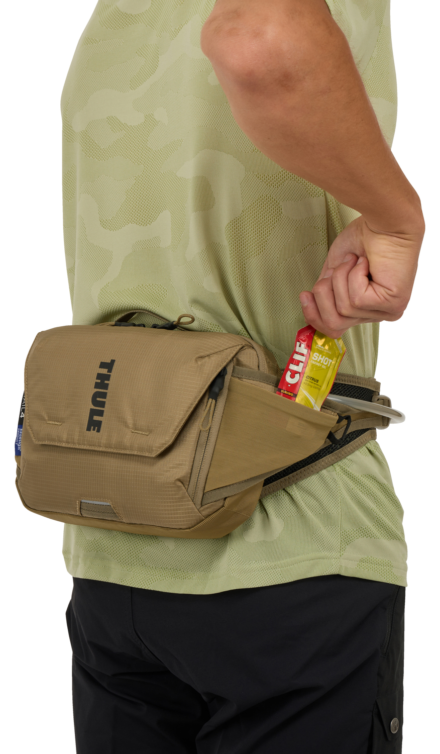 Thule Rail torbica za tekućinu za oko struka 4L smeđa