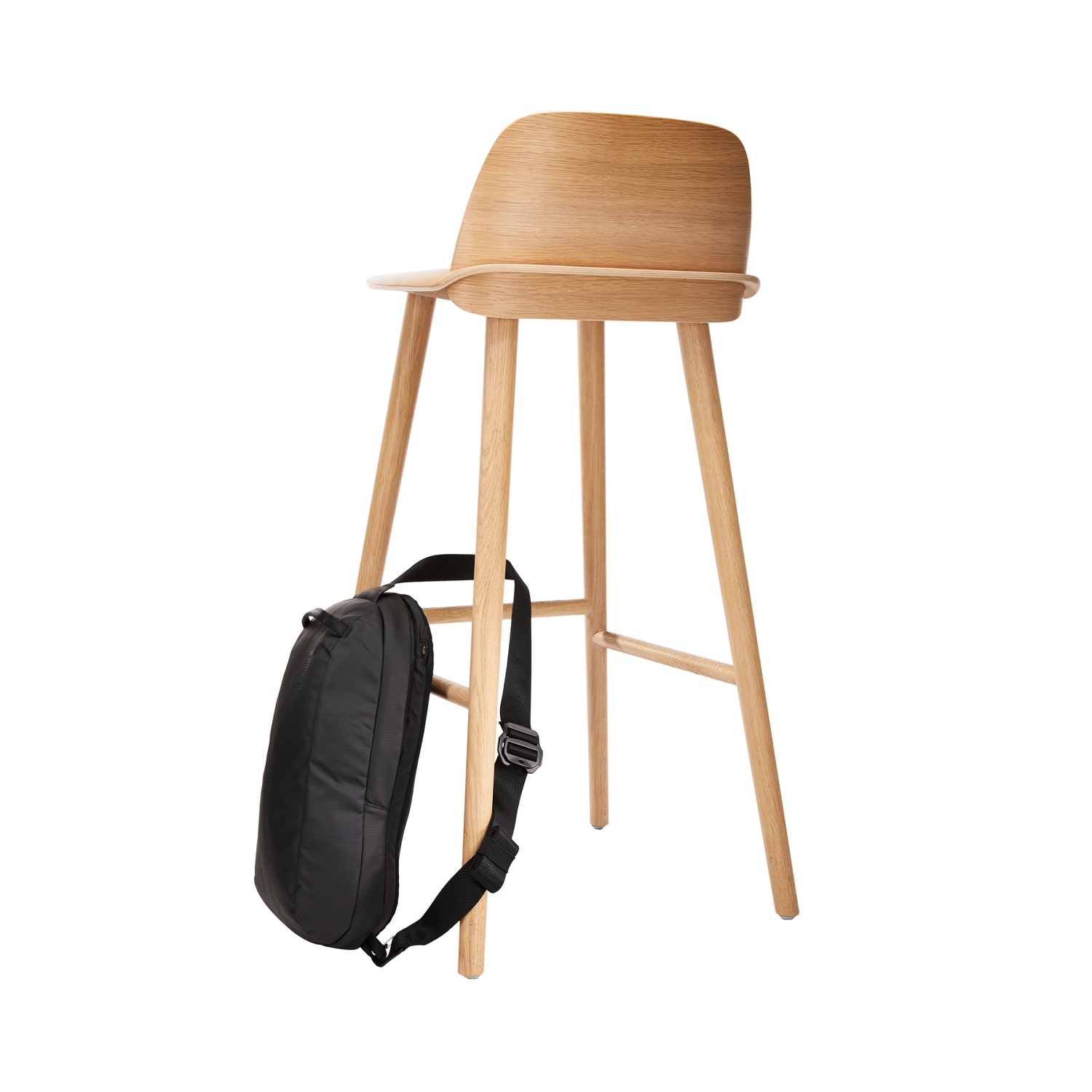 Thule Tact torbica za nošenje preko tijela 8L crna