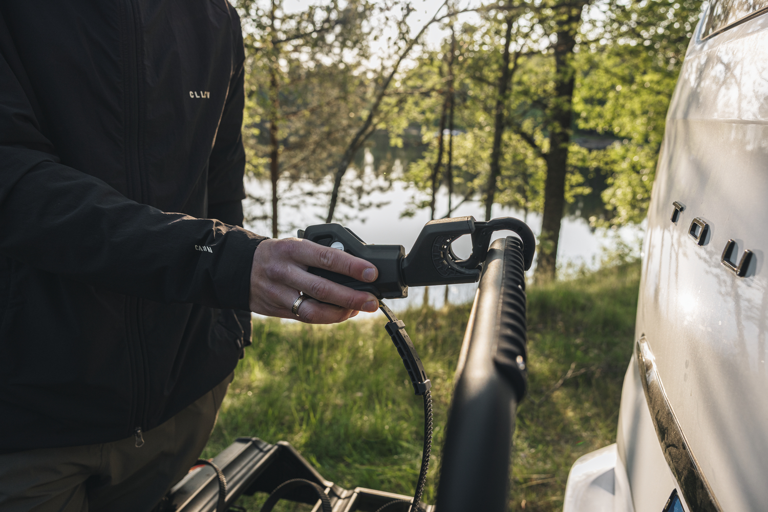 Thule VeloSpace 3 nosač bicikla na kuku vozila za 3-4 bicikla