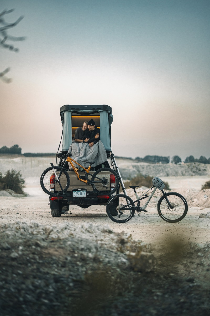 Thule Widesky Hardshell krovni šator za dvije osobe boje tamno siva
